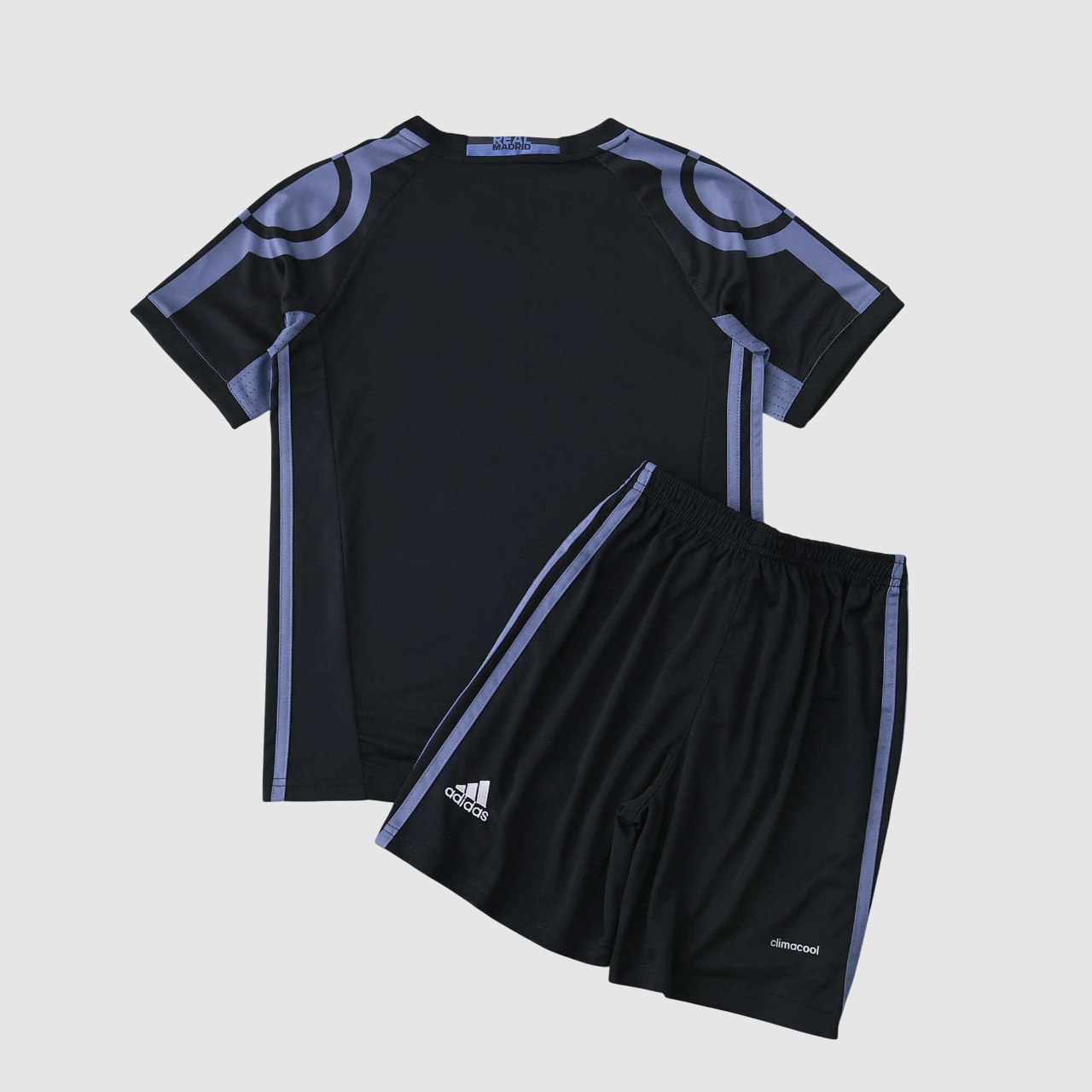 Conjunto Infantil Retrô Real Madrid III 16/17
